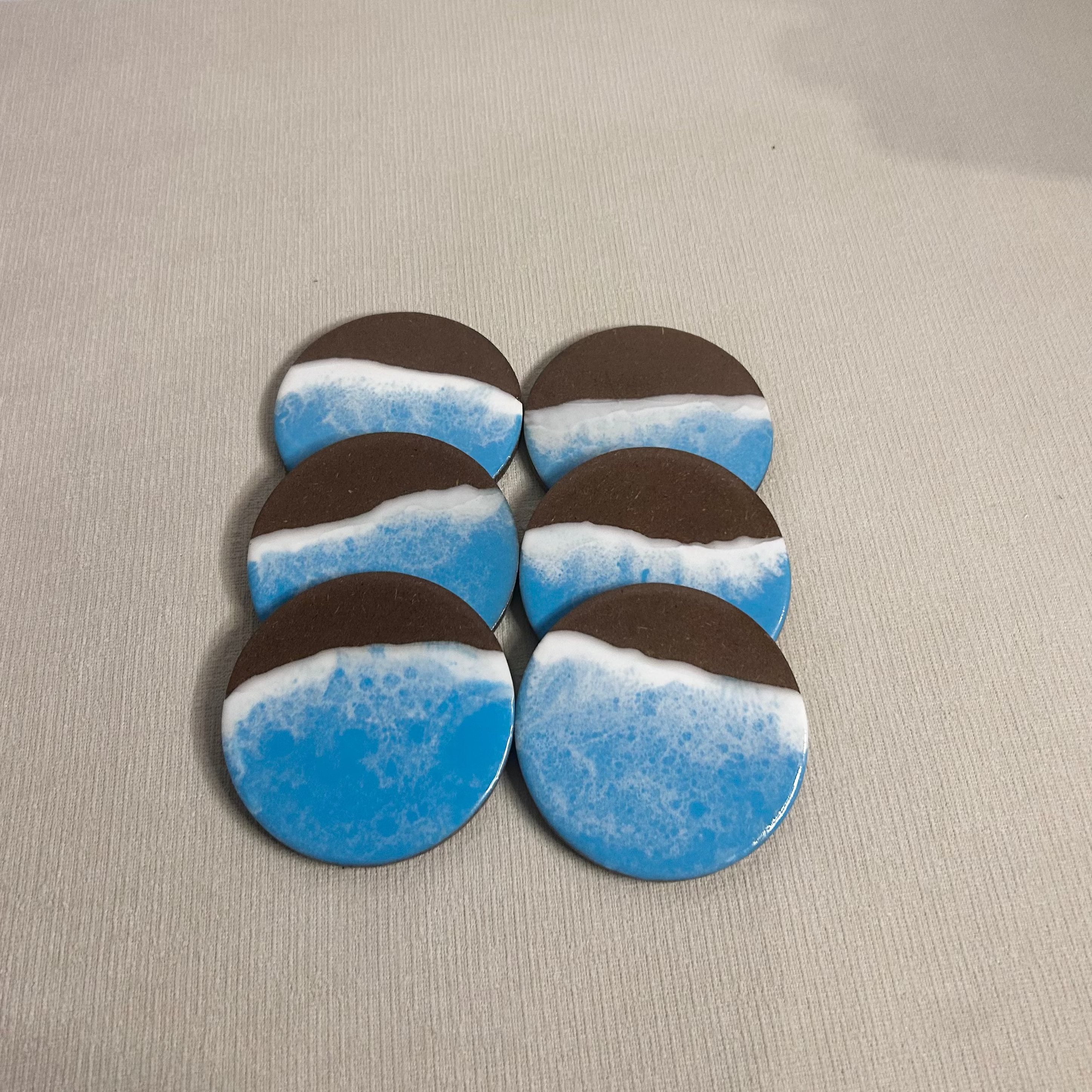 Set suport pahare cu rasina epoxidica, efect ocean - epoxyarta.ro