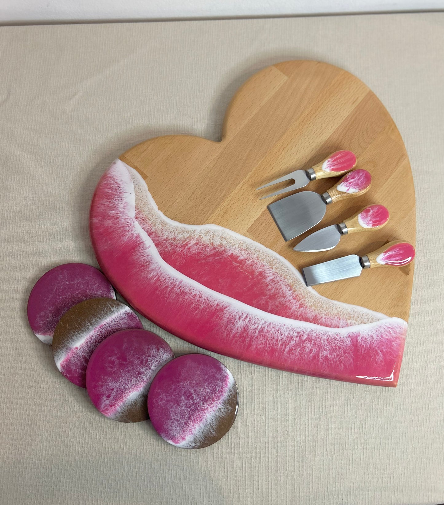 Set platou inimioara cu accesorii, valuri, ideal pentru cadou, decor, branzeturi, aperitive