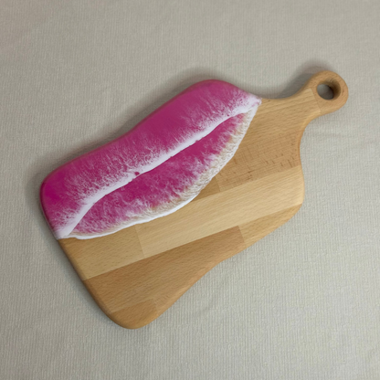 Platou / tocator de servire dreptunghiular cu maner din lemn, cu valuri, ideal pentru cadou, decor, branzeturi, aperitive