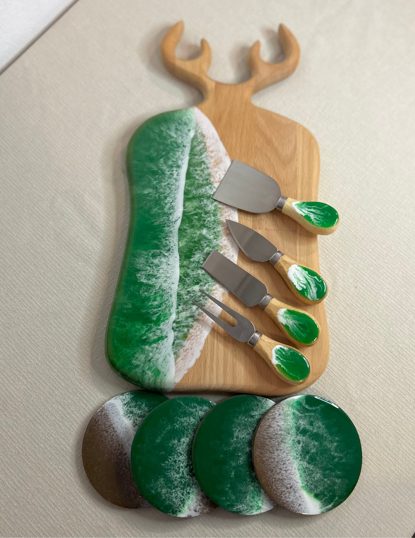 Set platou dreptunghiular cerb, cu accesorii, valuri, ideal pentru cadou, decor, branzeturi, aperitive