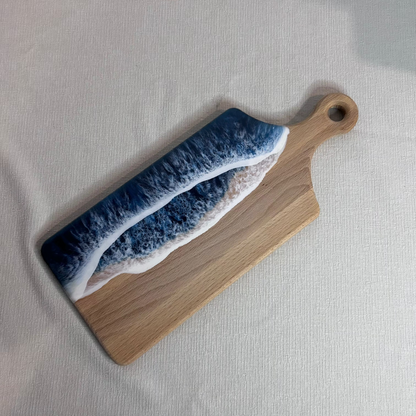 Platou / tocator dreptunghiular cu maner din lemn, cu valuri, ideal pentru cadou, decor, branzeturi, aperitive